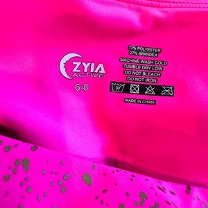 Zyia. Hot pink and gold splatter. Sz 6-8